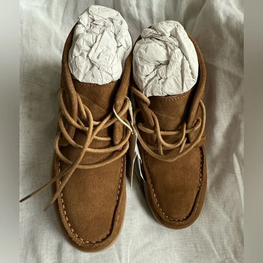 SUEDE BOAT ANKLE BOOTS Size 1